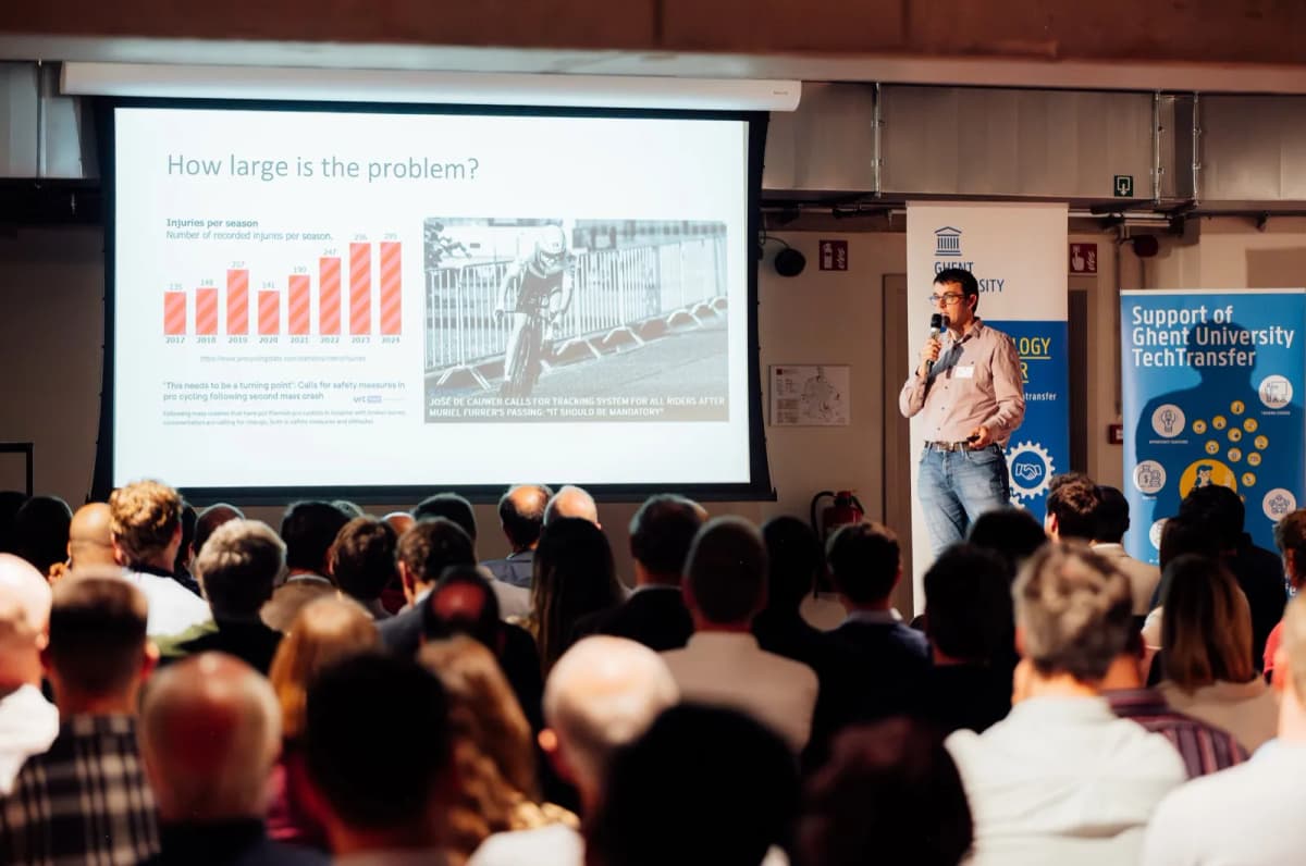 Field research at a professional cycling race